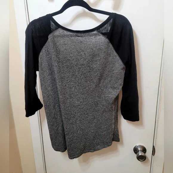 Cute Raglan Button Top - Picture 5 of 9